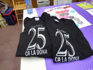Foto estiu 2012: 25 anys Ca la Dona + samarreta ripoll25